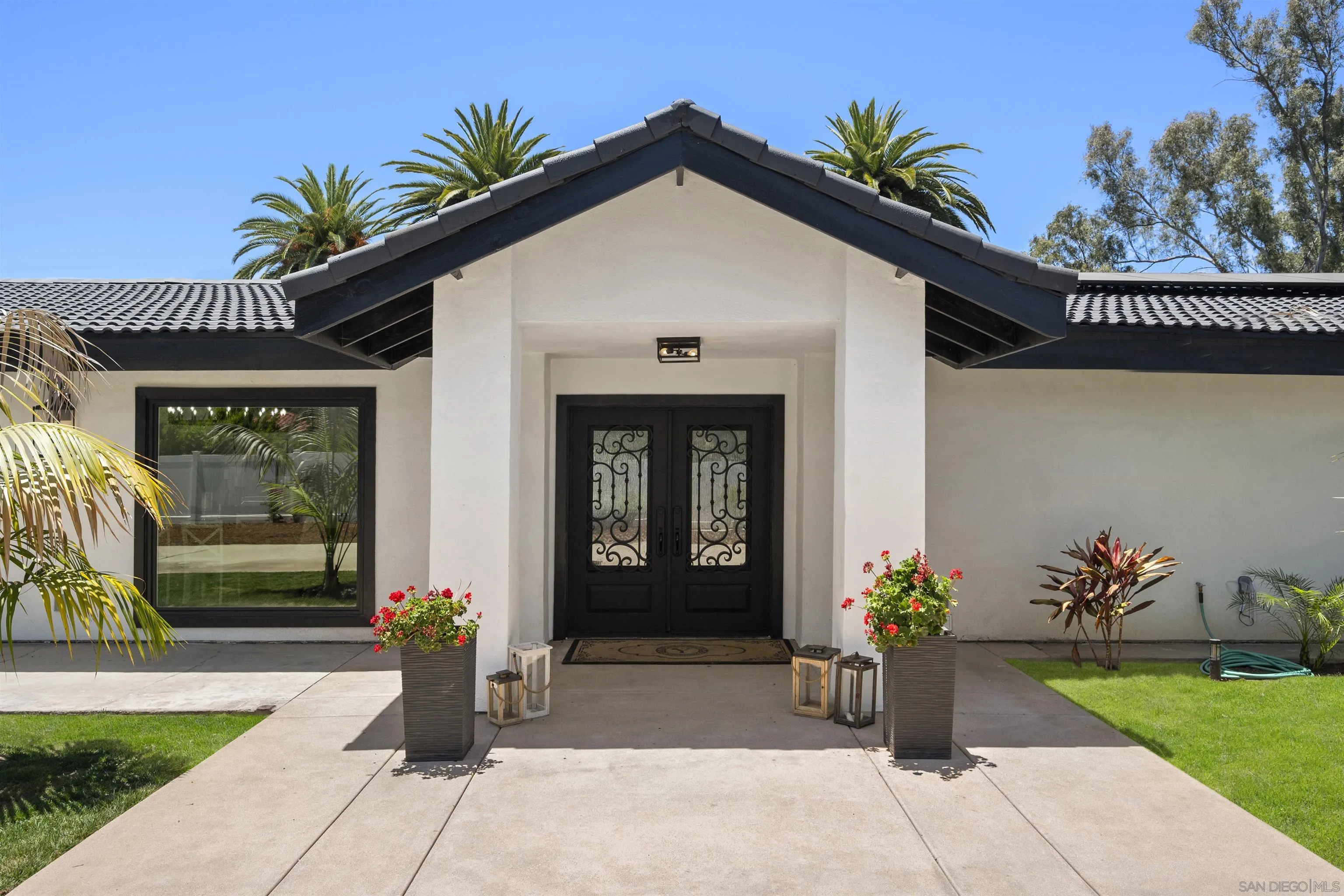 13367 Calle Colina Poway, CA 92064 - Photo 4 of 60