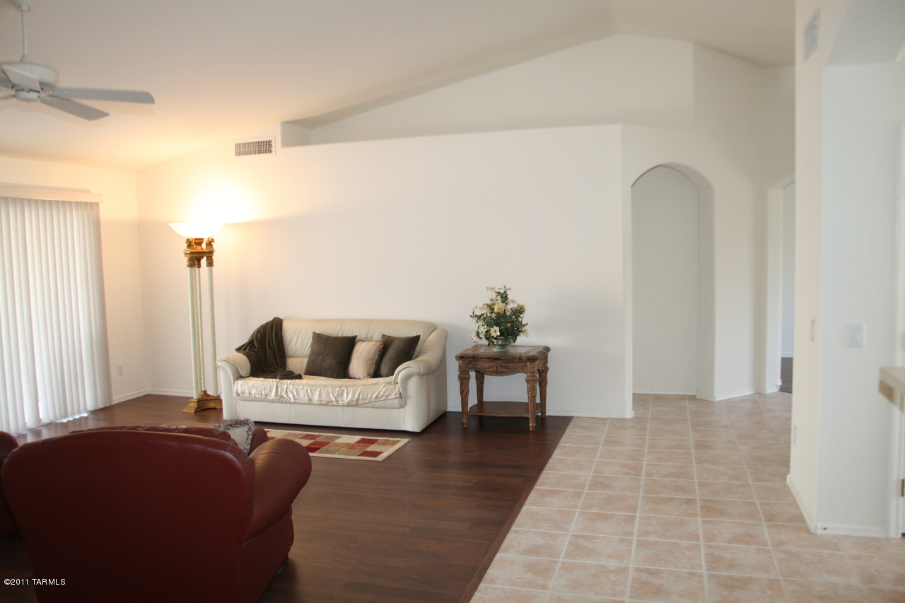 62696 East Flower Ridge Drive Tucson, AZ 85739 - Photo 3 of 17