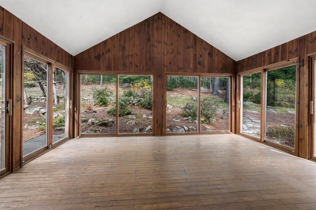 104 Wayside Inn Road Marlborough, MA 01752 - Photo 12 of 31