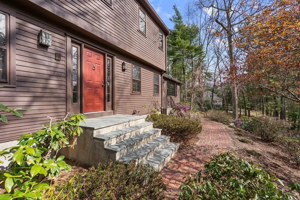 104 Wayside Inn Road Marlborough, MA 01752 - Photo 2 of 31