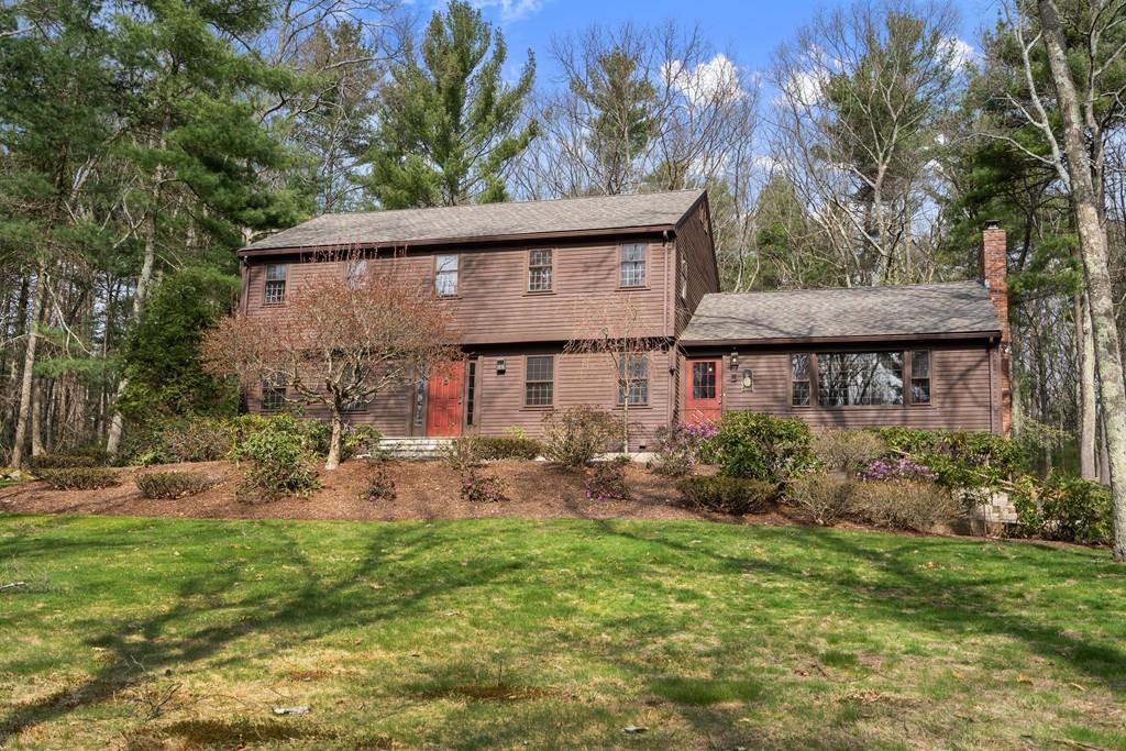 104 Wayside Inn Road Marlborough, MA 01752 - Photo 3 of 31