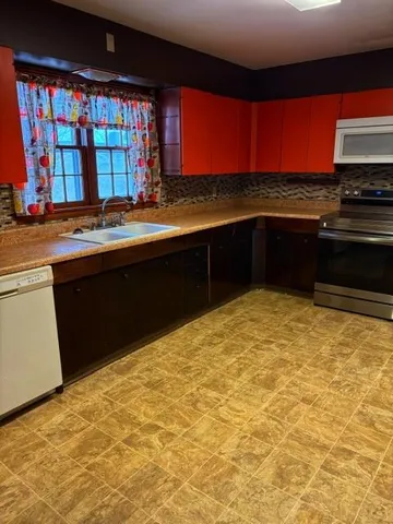 $225,000 | 201 South 10th Street, Savannah, MO 64485