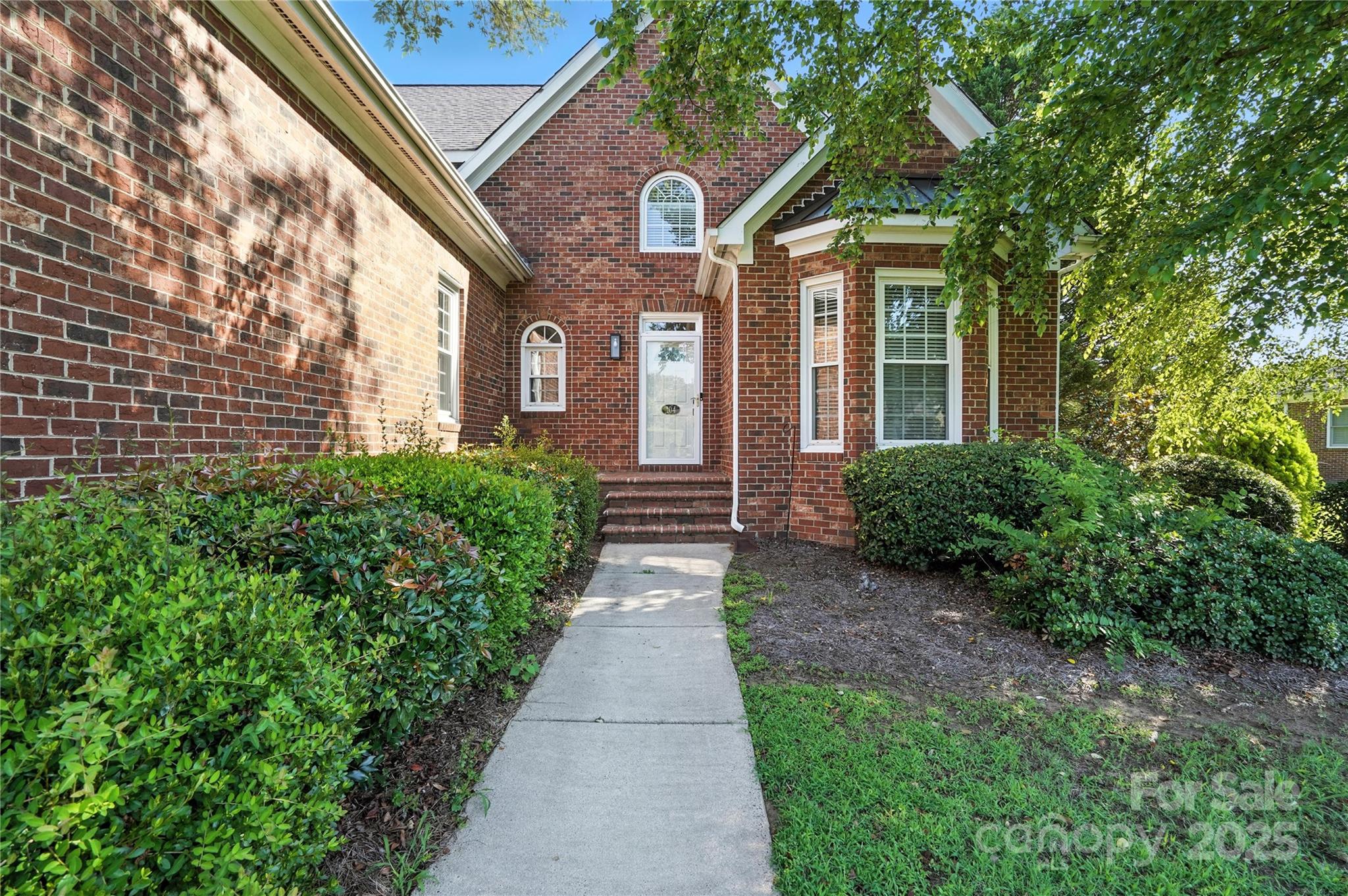 104 Fairwind Court Fort Mill, SC 29708 - Photo 2 of 48
