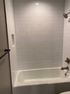 4601 Sears Road Columbus, GA 31907 - Photo 26 of 52 JACK AND JILL TUB/SHOWER