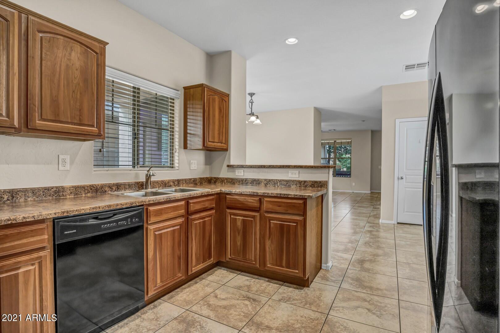 15339 West Charter Oak Road Surprise, AZ 85379 - Photo 13 of 31 Kitchen