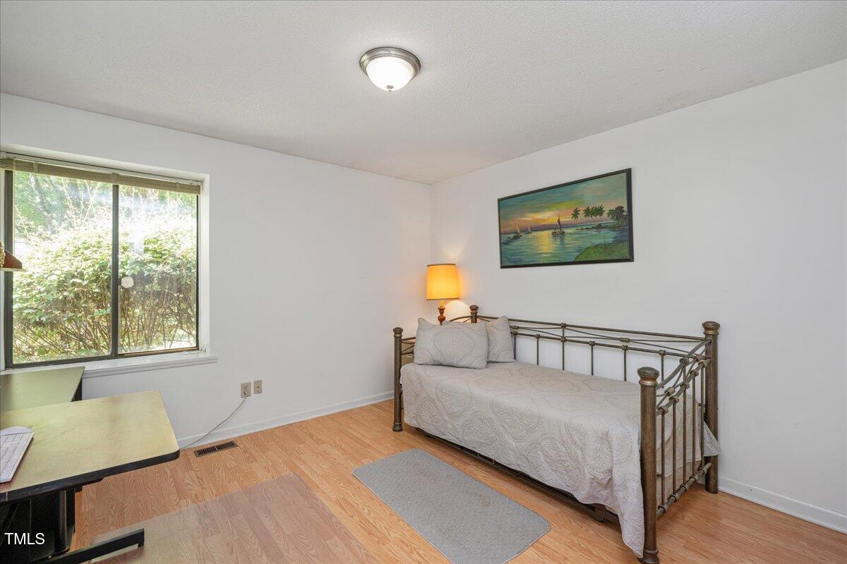 5838 Branchwood Road Raleigh, NC 27609 - Photo 13 of 32 19-52