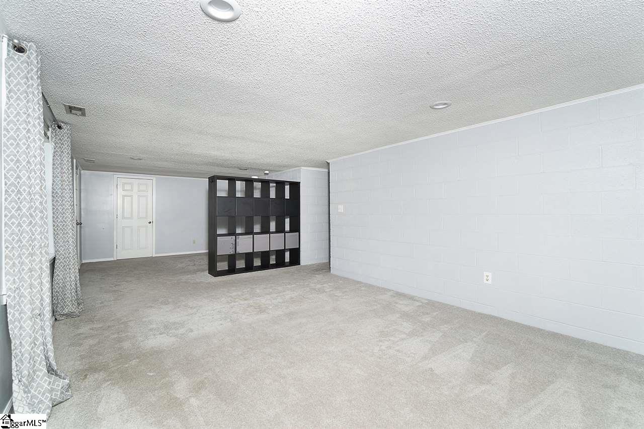 250 East Autumn Ridge Road Moore, SC 29369 - Photo 32 of 34 Gallery Image 32