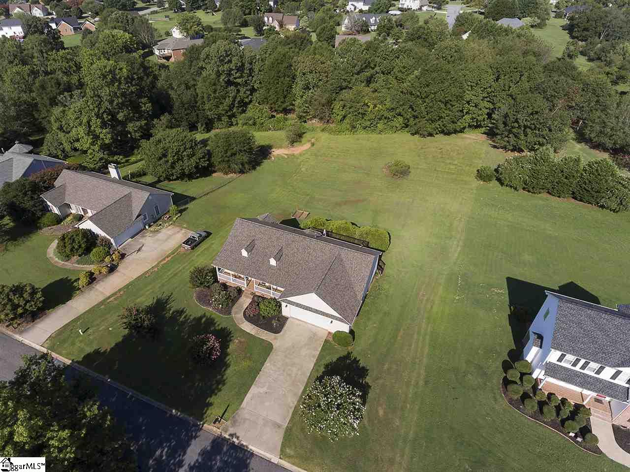 250 East Autumn Ridge Road Moore, SC 29369 - Photo 10 of 34 Gallery Image 10