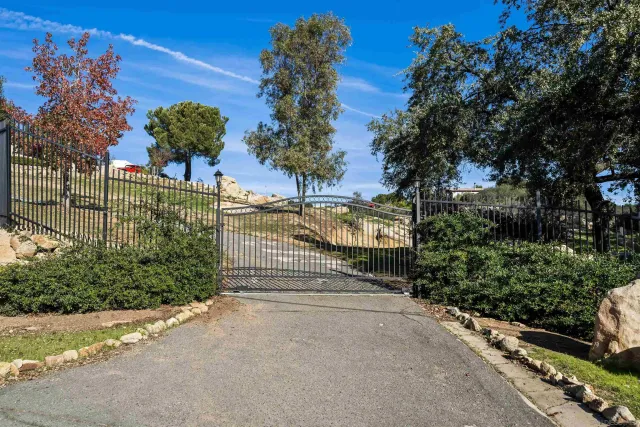 $849,000 | 20872 Deerhorn Valley Road, Jamul, CA 91935