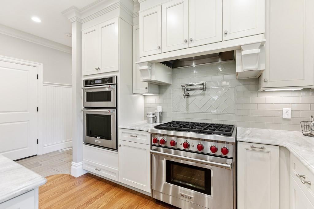 6 Munroe Road Lexington, MA 02421 - Photo 16 of 41 Gallery Image 16