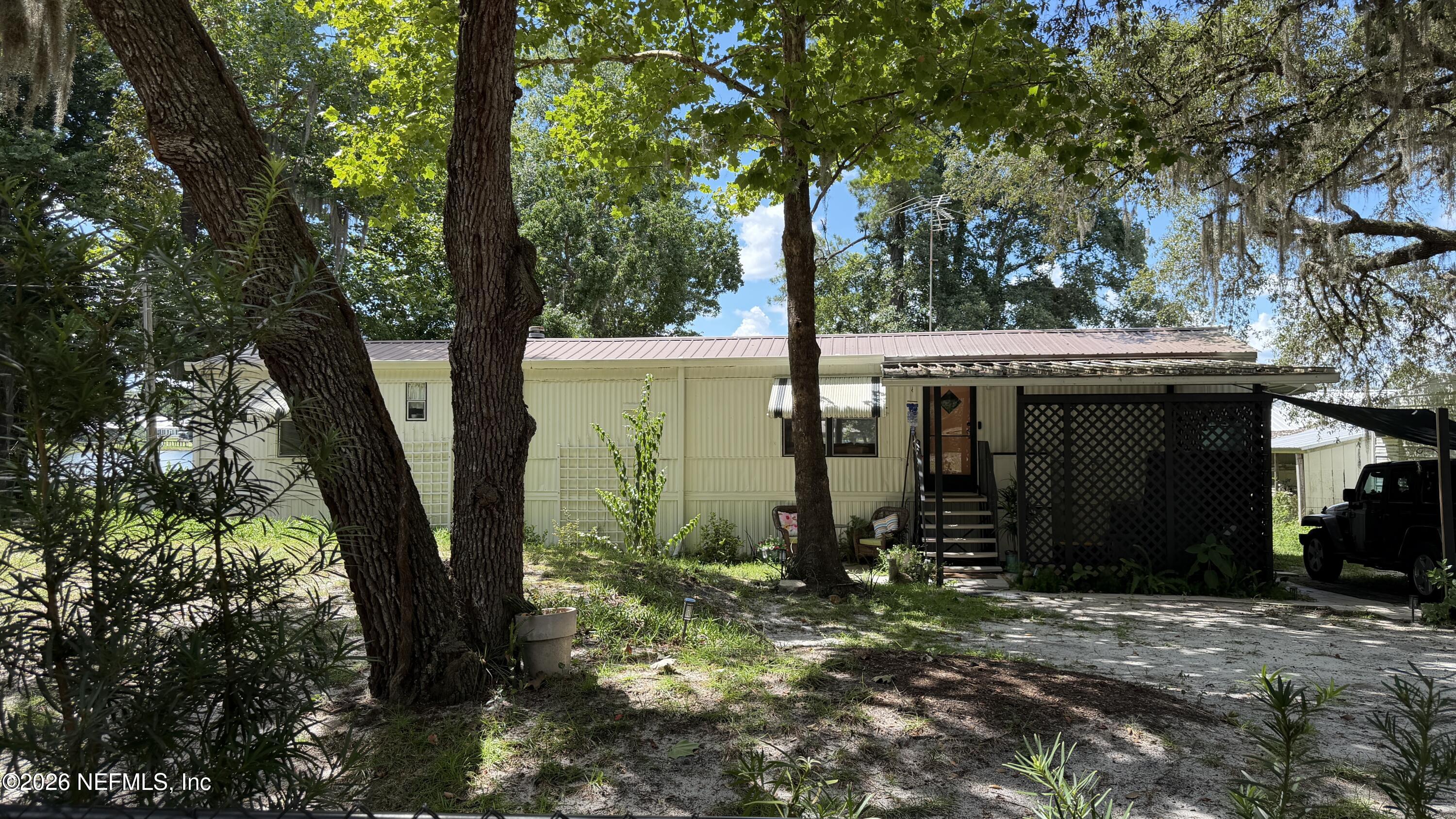 112 Violet Circle Interlachen, FL 32148 - Photo 7 of 37 112 Violet Cir, Interlachen, FL