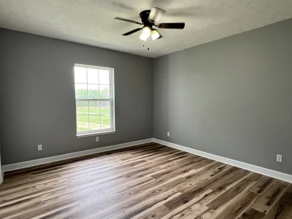 $1,799 | 297 East Carter Road, Portland, TN 37148