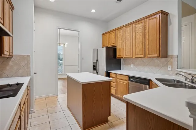 $1,995 | 11704 Stephenville Drive, Frisco, TX 75035