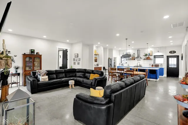 $695,000 | 8257 South County Road 1075 West, Charlottesville, IN 46117