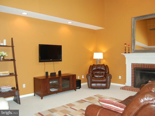 10860 Grovehampton Court Reston, VA 20194 - Photo 12 of 30 Family Room