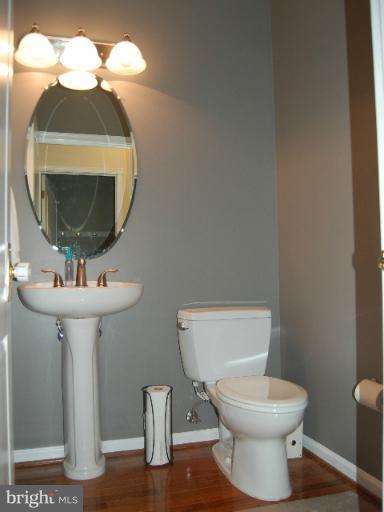 10860 Grovehampton Court Reston, VA 20194 - Photo 14 of 30 Half Bath