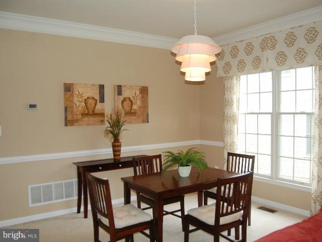 10860 Grovehampton Court Reston, VA 20194 - Photo 7 of 30 Dining Room