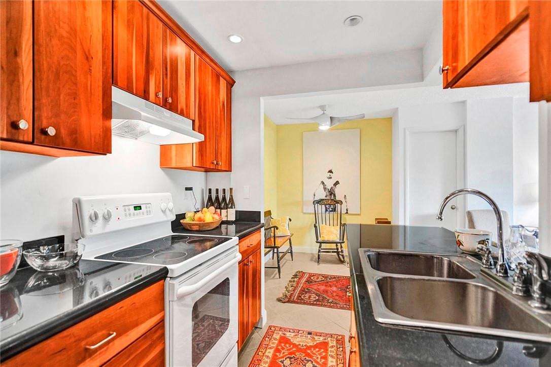 2201 Brickell Avenue, Unit 83 Miami, FL 33129 - Photo 14 of 49 Photo 14