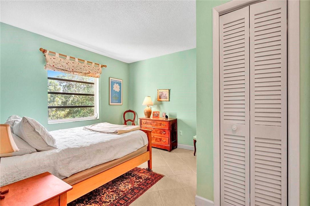 2201 Brickell Avenue, Unit 83 Miami, FL 33129 - Photo 16 of 49 Photo 16