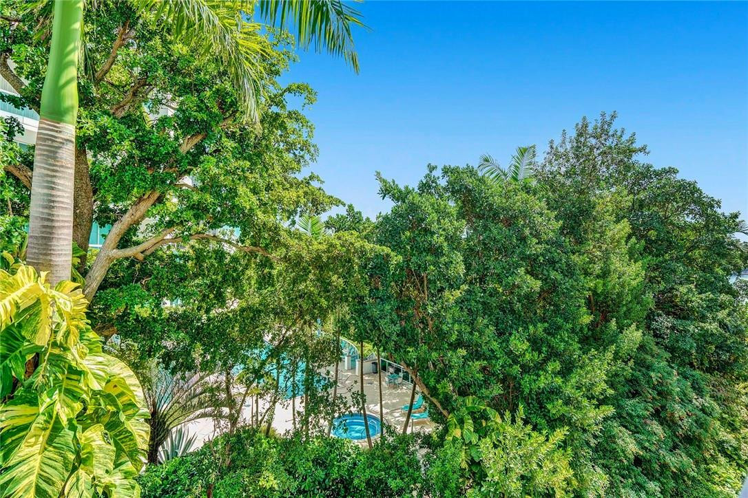 2201 Brickell Avenue, Unit 83 Miami, FL 33129 - Photo 32 of 49 Photo 32