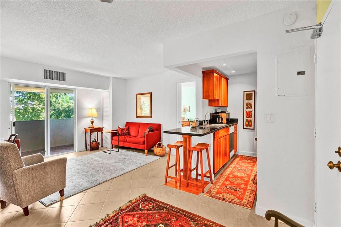 2201 Brickell Avenue, Unit 83 Miami, FL 33129 - Photo 4 of 49 Photo 4