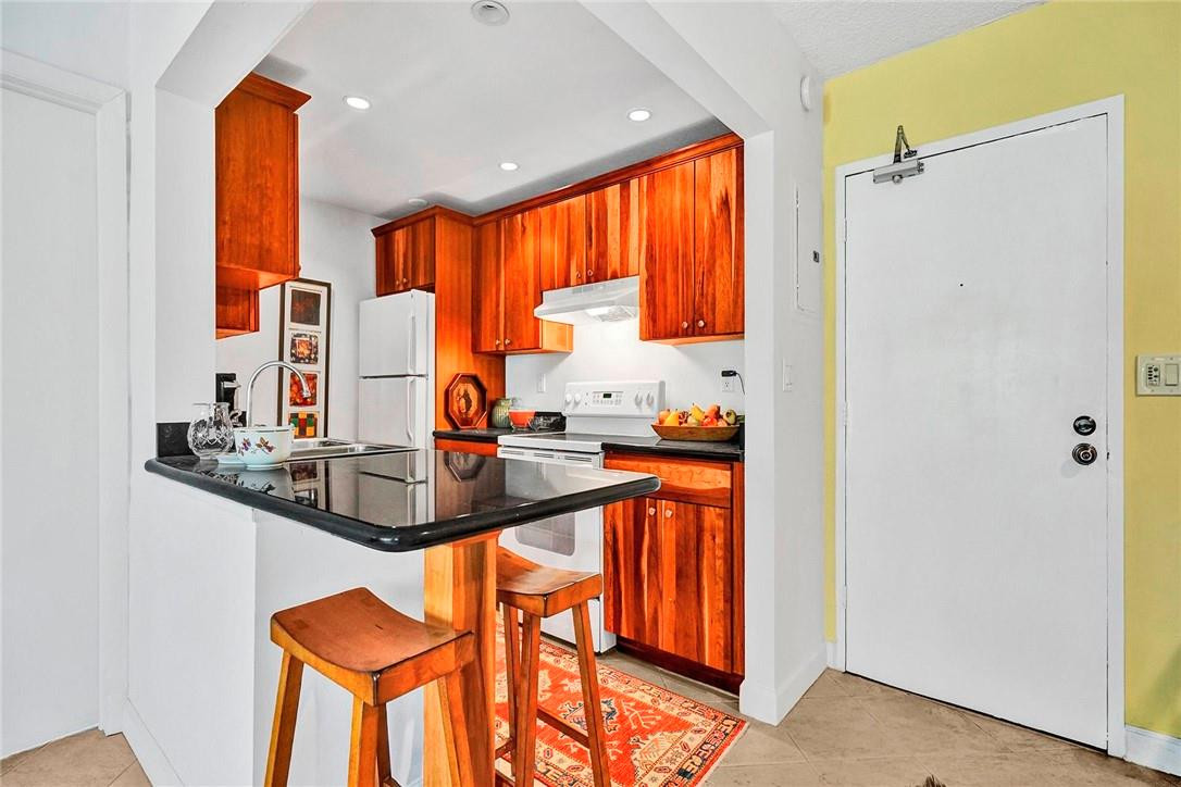 2201 Brickell Avenue, Unit 83 Miami, FL 33129 - Photo 10 of 49 Photo 10