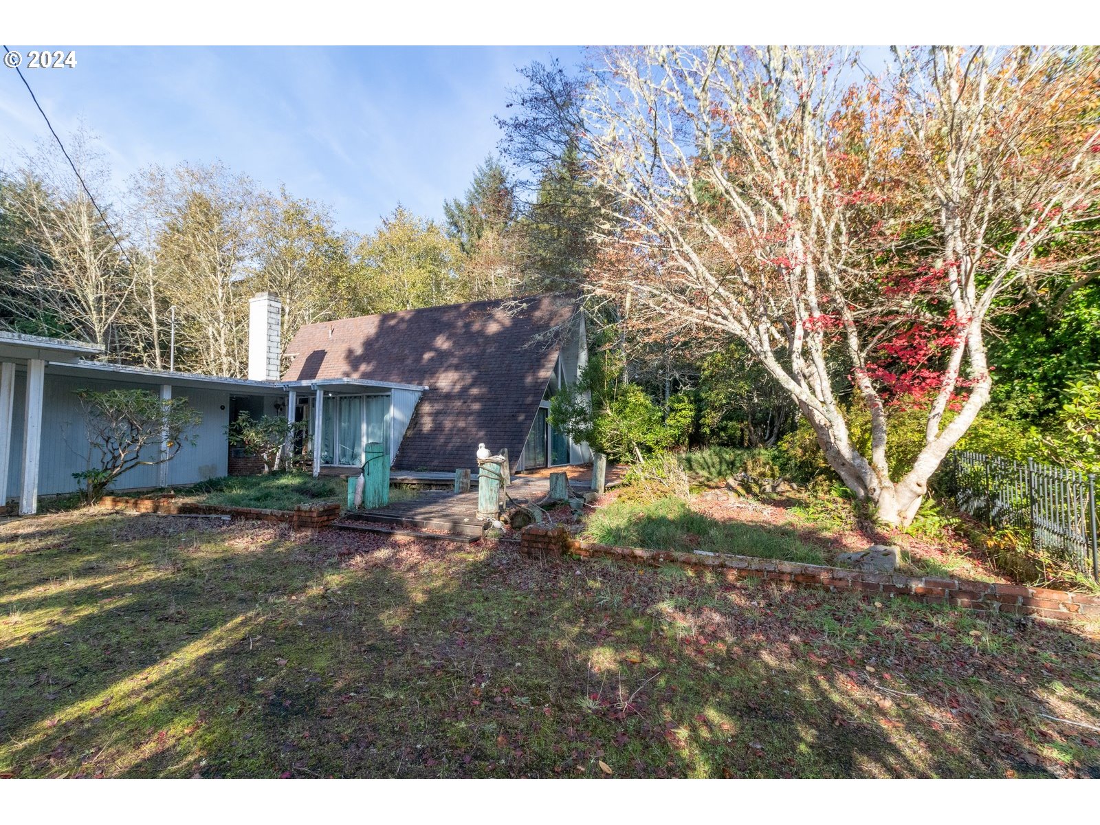 83306 Clear Lake Road Florence, OR 97439 - Photo 12 of 44