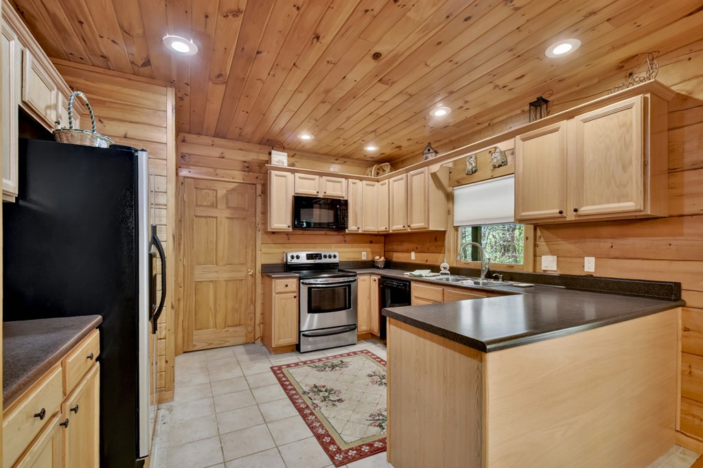 76 Bevan Lane East Blue Ridge, GA 30513 - Photo 15 of 62