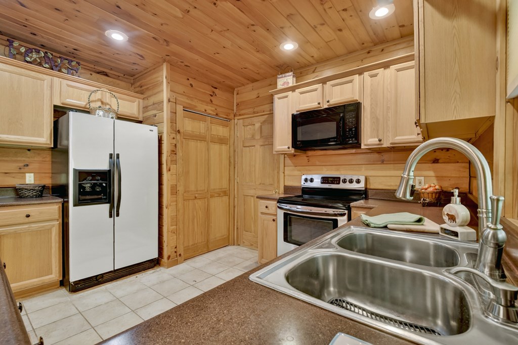 76 Bevan Lane East Blue Ridge, GA 30513 - Photo 16 of 62