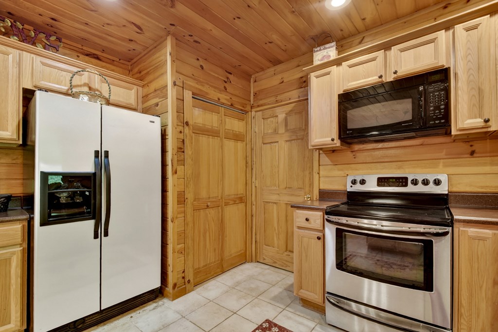 76 Bevan Lane East Blue Ridge, GA 30513 - Photo 20 of 62