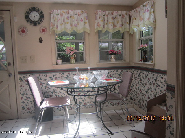 2531 Mayapple Road Jacksonville, FL 32211 - Photo 7 of 12 Eat in area
