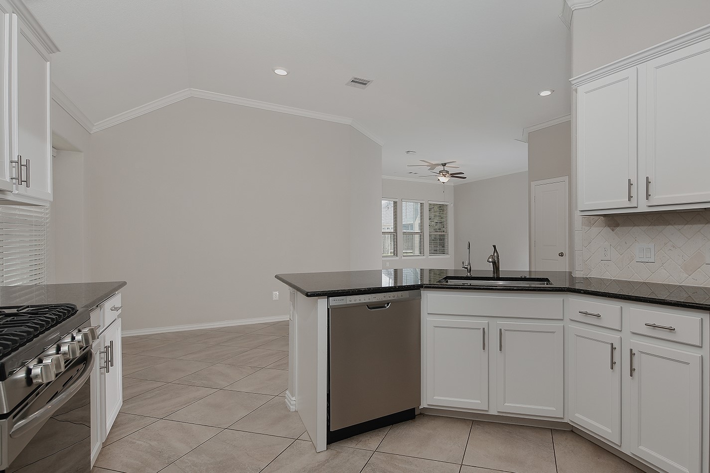 3521 Brian Valley Court Spring, TX 77386 - Photo 11 of 31