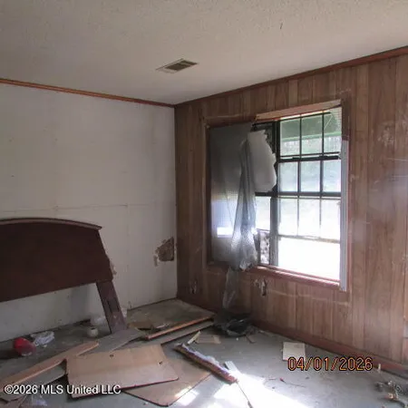 $75,000 | 5737 South Old Highway, Waterford, MS 38685