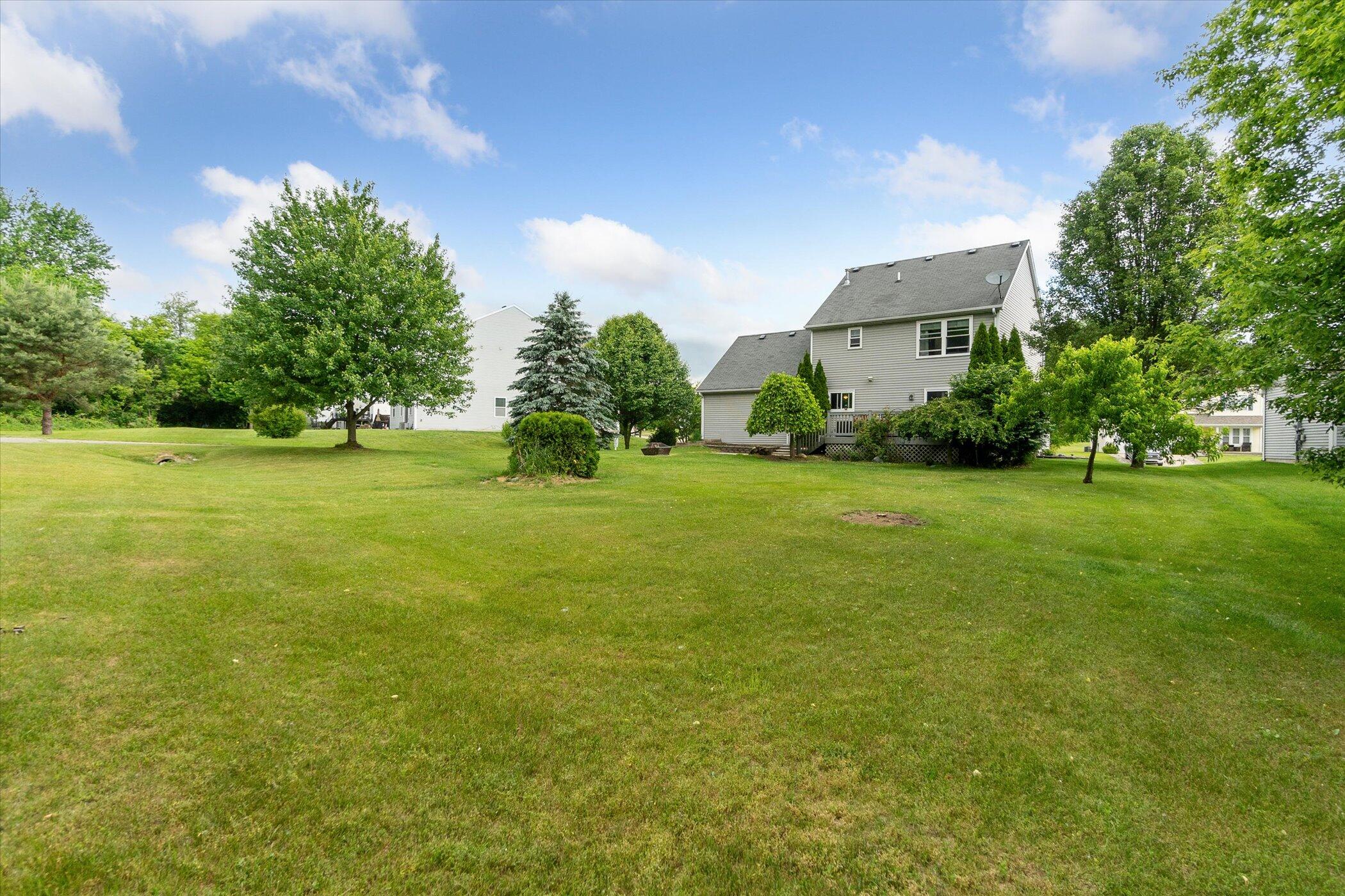 737 Dewars Street Howell, MI 48843 - Photo 39 of 48 39-737-Dewars-St-Howell-MI-48843-WindowS