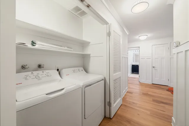 a view of utility room with washer and dryer