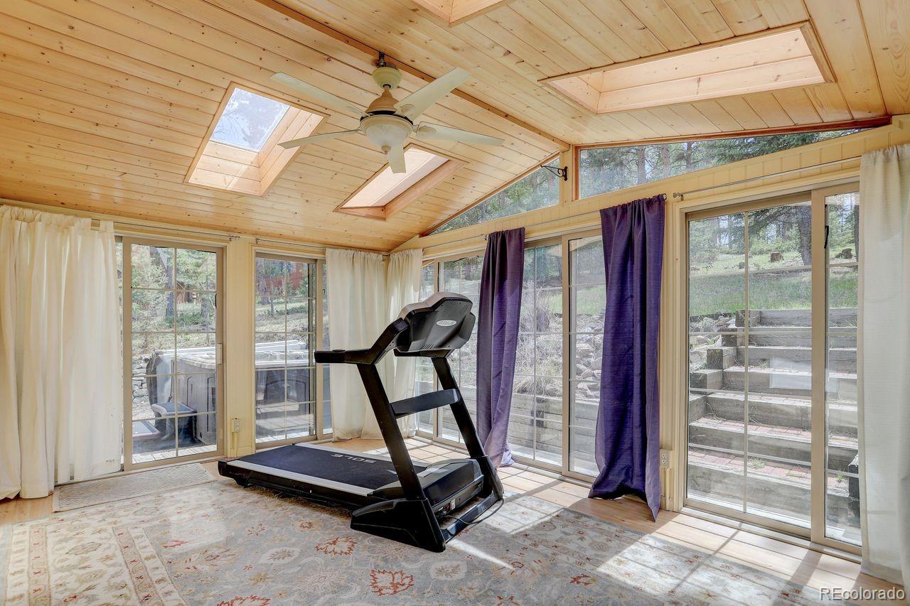 8795 Rudd Road Evergreen, CO 80439 - Photo 12 of 37