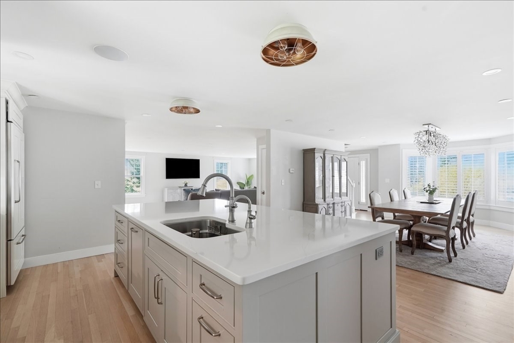 141 Wompatuck Road Hingham, MA 02043 - Photo 3 of 41