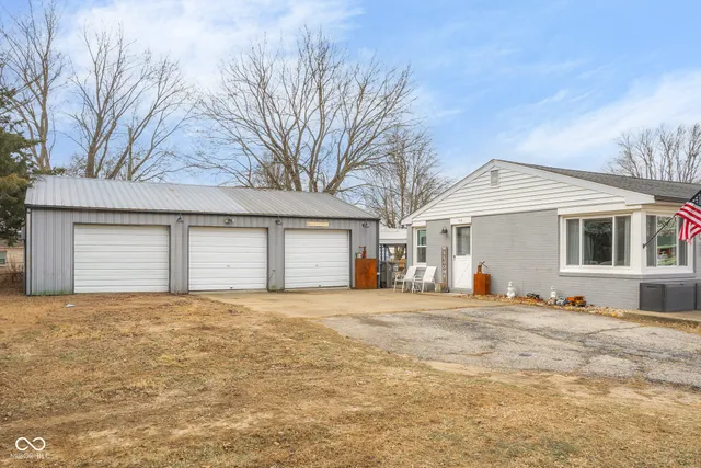 $199,900 | 1014 Orchard Drive, Seymour, IN 47274