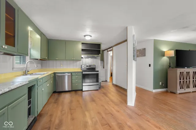 $199,900 | 1014 Orchard Drive, Seymour, IN 47274