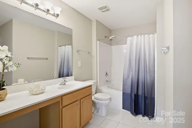 $475,000 | 19105 Chandlers Landing Drive, Cornelius, NC 28031