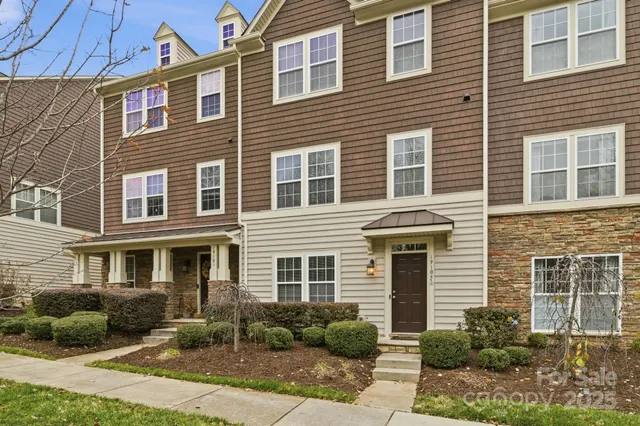 $475,000 | 19105 Chandlers Landing Drive, Cornelius, NC 28031