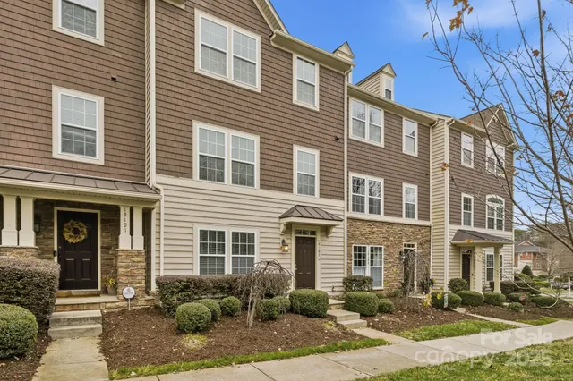 $475,000 | 19105 Chandlers Landing Drive, Cornelius, NC 28031