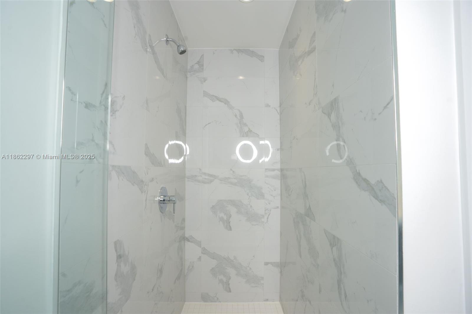 Park West Miami, FL 33132 - Photo 16 of 20 a bathroom with a shower