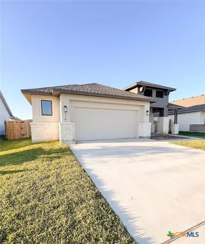 $444,900 | 114 Raindance Court, Victoria, TX 77904