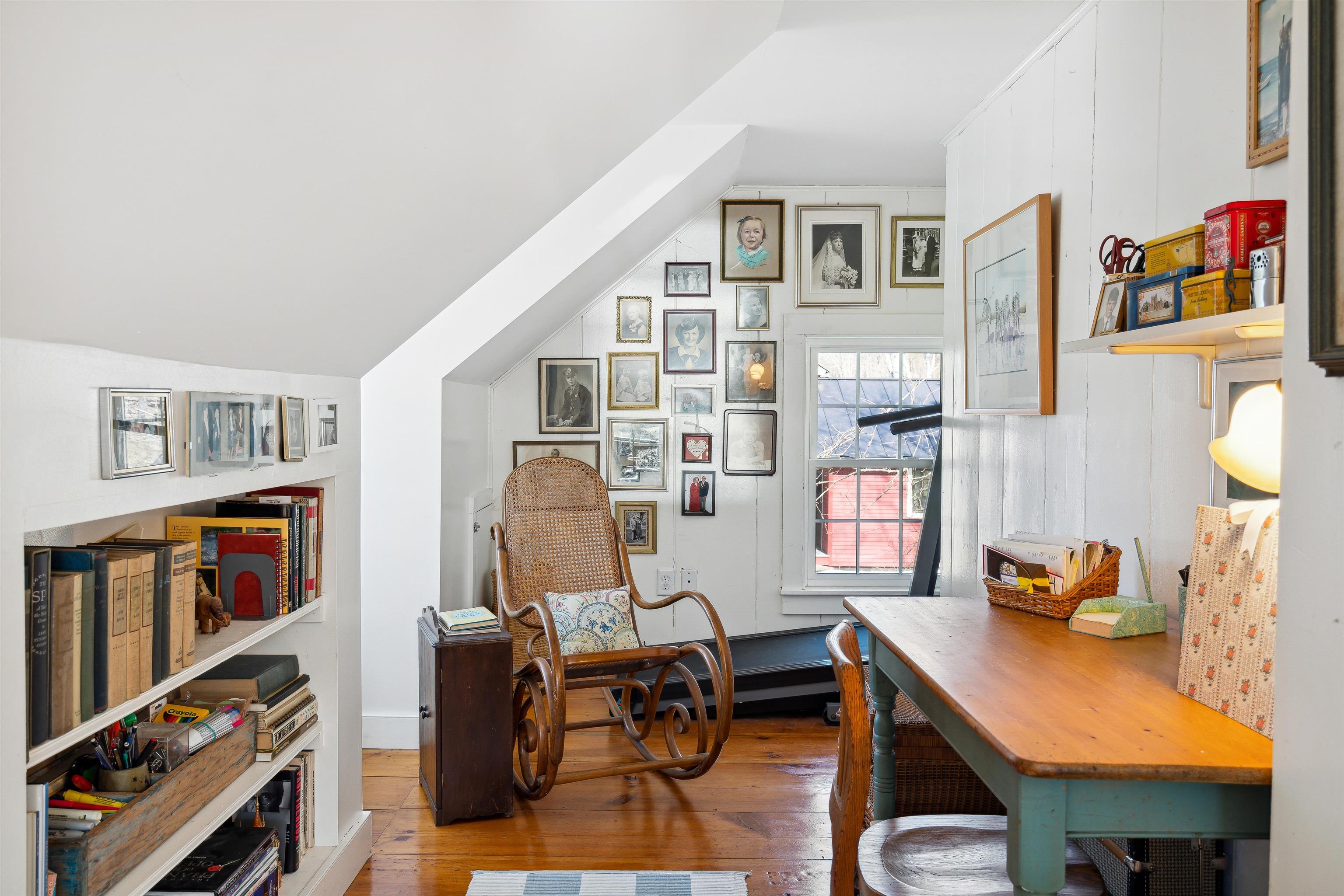 420 Stage Road Pomfret, VT 05067 - Photo 15 of 27