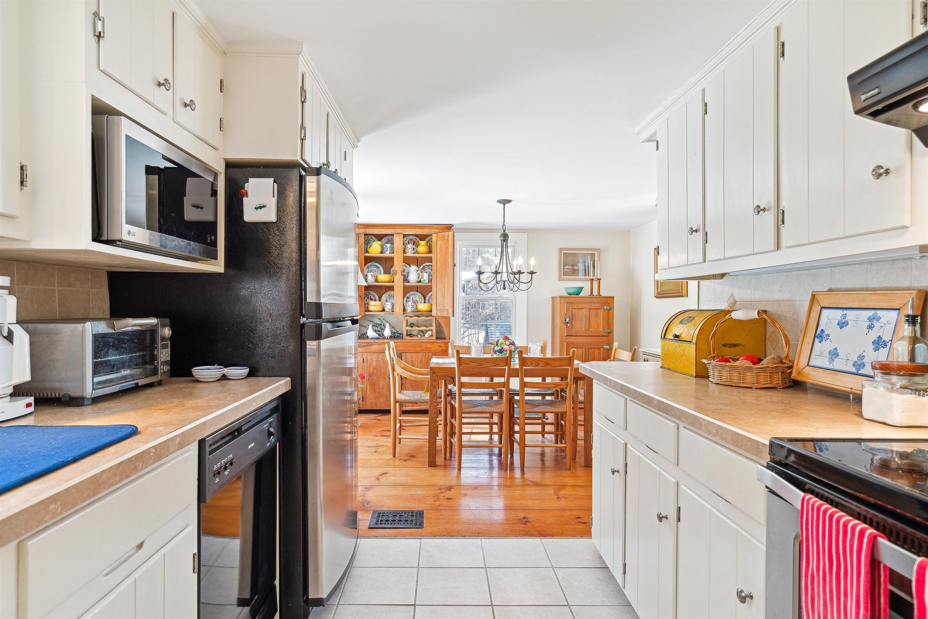 420 Stage Road Pomfret, VT 05067 - Photo 24 of 27