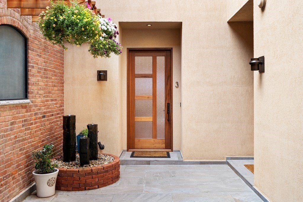 55 Regent Street, Unit 3 Cambridge, MA 02140 - Photo 3 of 27