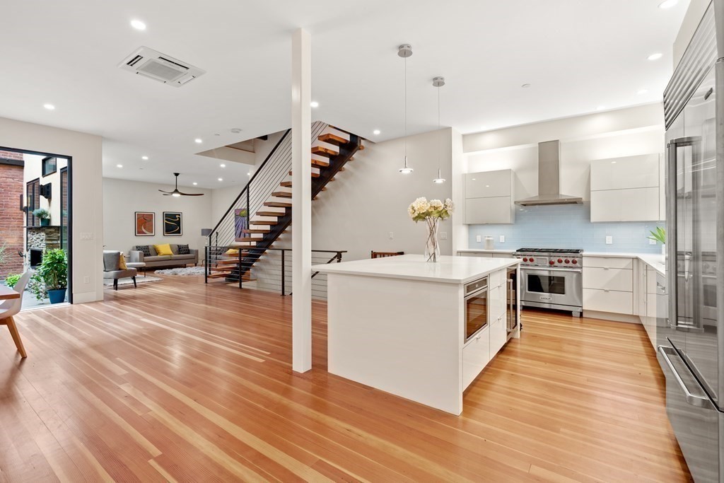 55 Regent Street, Unit 3 Cambridge, MA 02140 - Photo 4 of 27