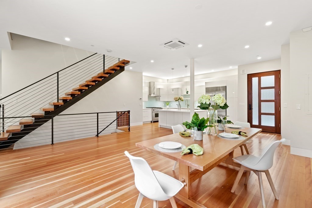 55 Regent Street, Unit 3 Cambridge, MA 02140 - Photo 10 of 27