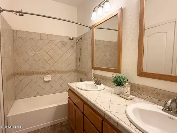 $5,700 | 2659 Capella Way, Thousand Oaks, CA 91362
